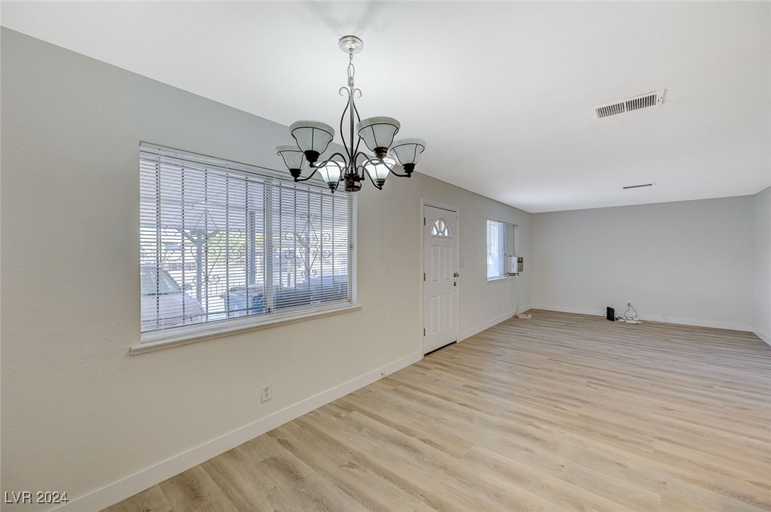 893 West Bartlett Avenue Property Photo 10
