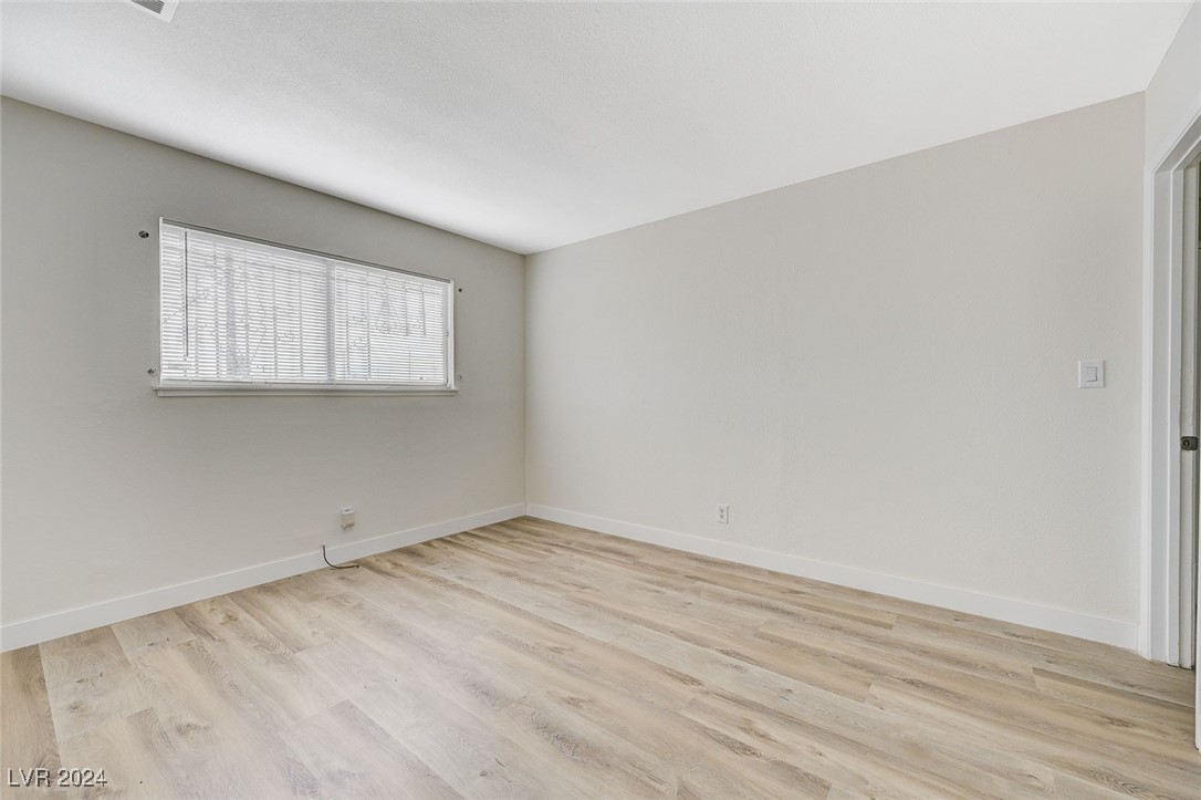893 West Bartlett Avenue Property Photo 17