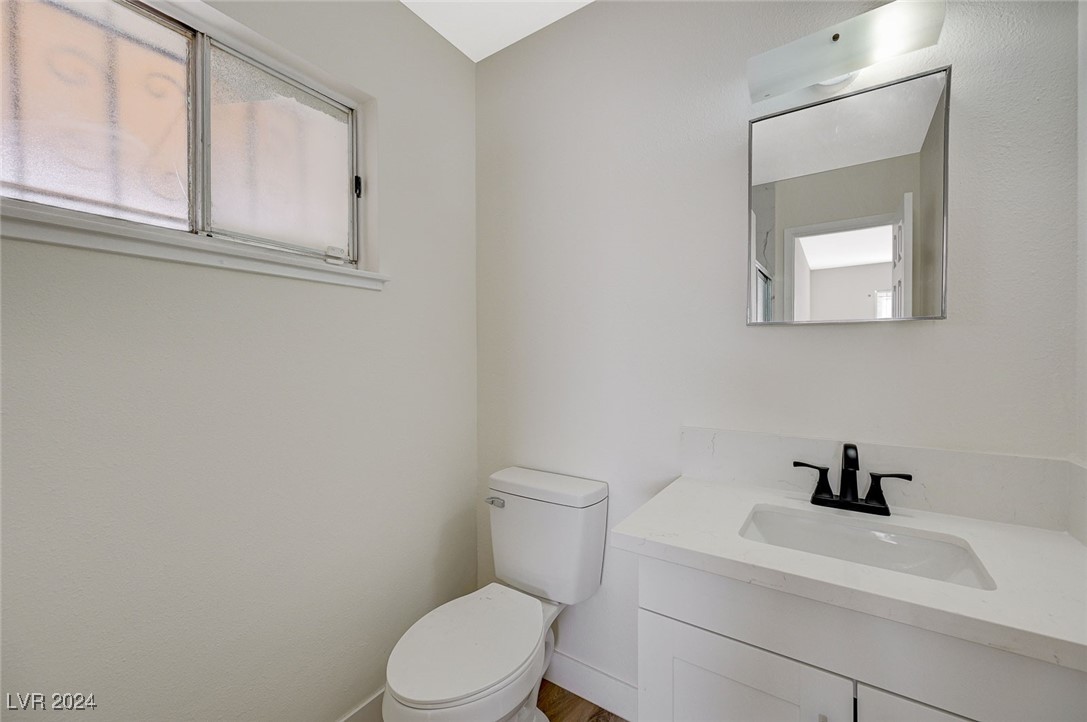 893 West Bartlett Avenue Property Photo 23