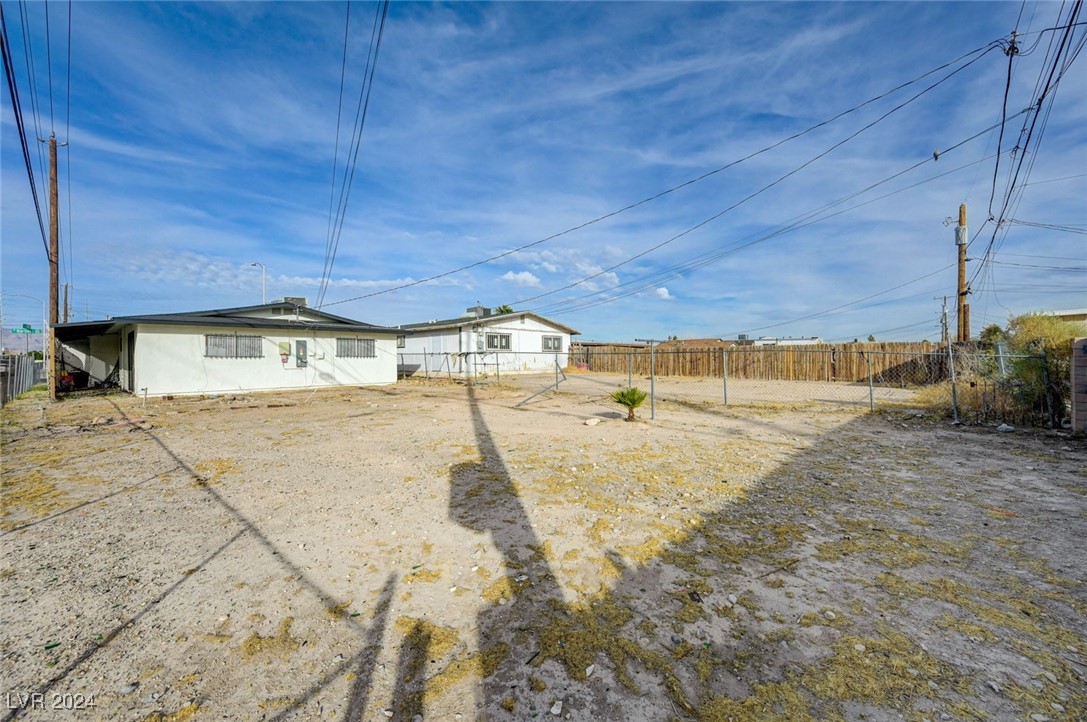 893 West Bartlett Avenue Property Photo 36