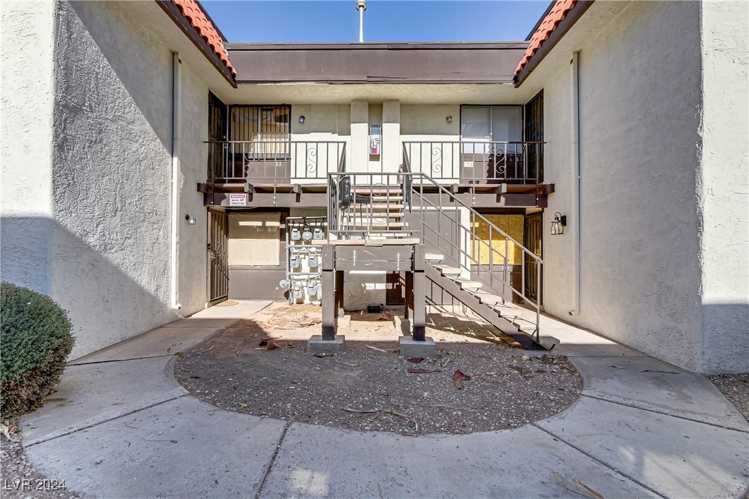 1405 Vegas Valley Drive 151 Property Photo 4