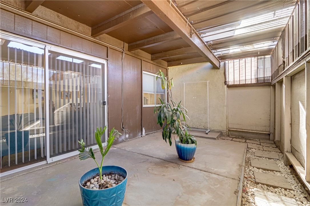 1405 Vegas Valley Drive 151 Property Photo 30