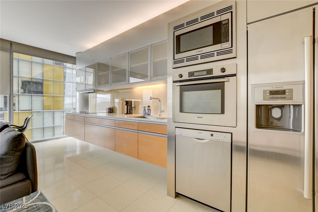 3722 Las Vegas Boulevard 1010 Property Photo 18