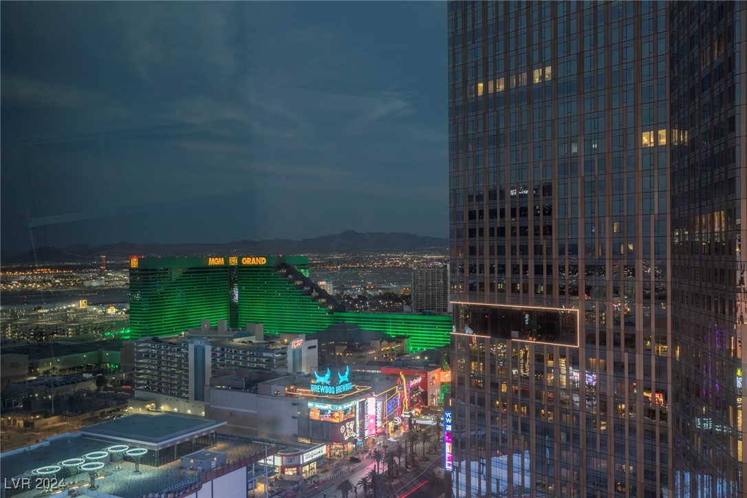 3722 Las Vegas Boulevard S Boulevard 2609 Property Photo 3