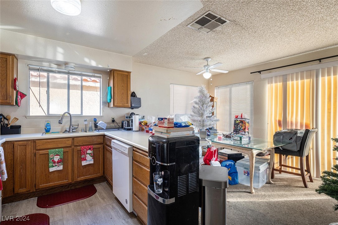 582 Grimsby Avenue Property Photo 7