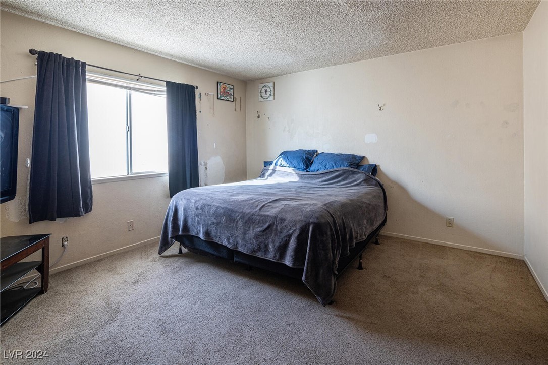 582 Grimsby Avenue Property Photo 16