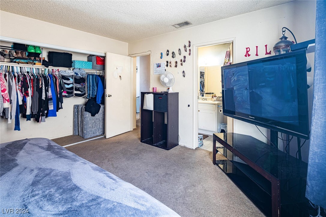 582 Grimsby Avenue Property Photo 18