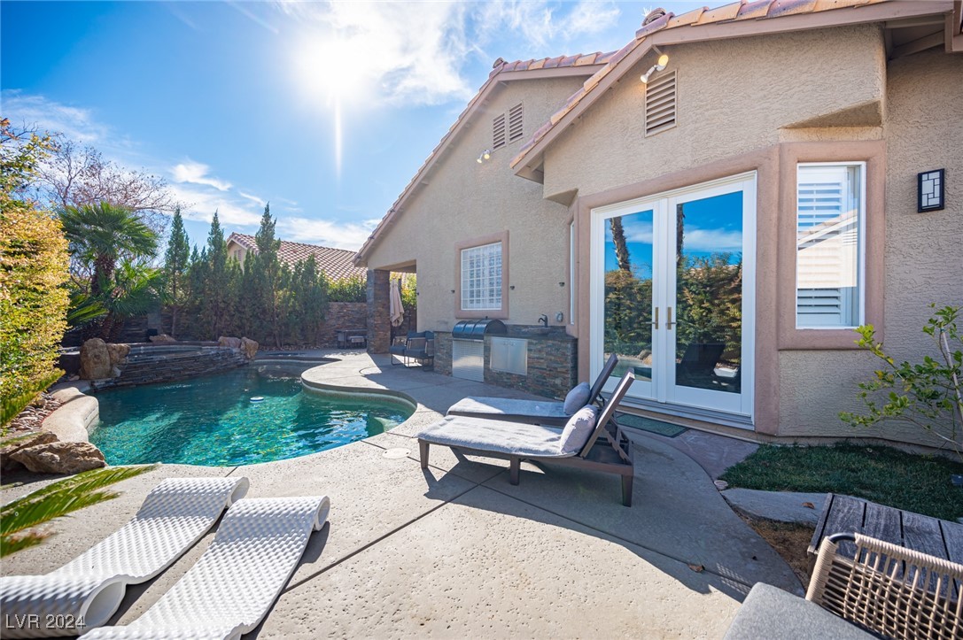340 Autumn Palace Court Property Photo 8