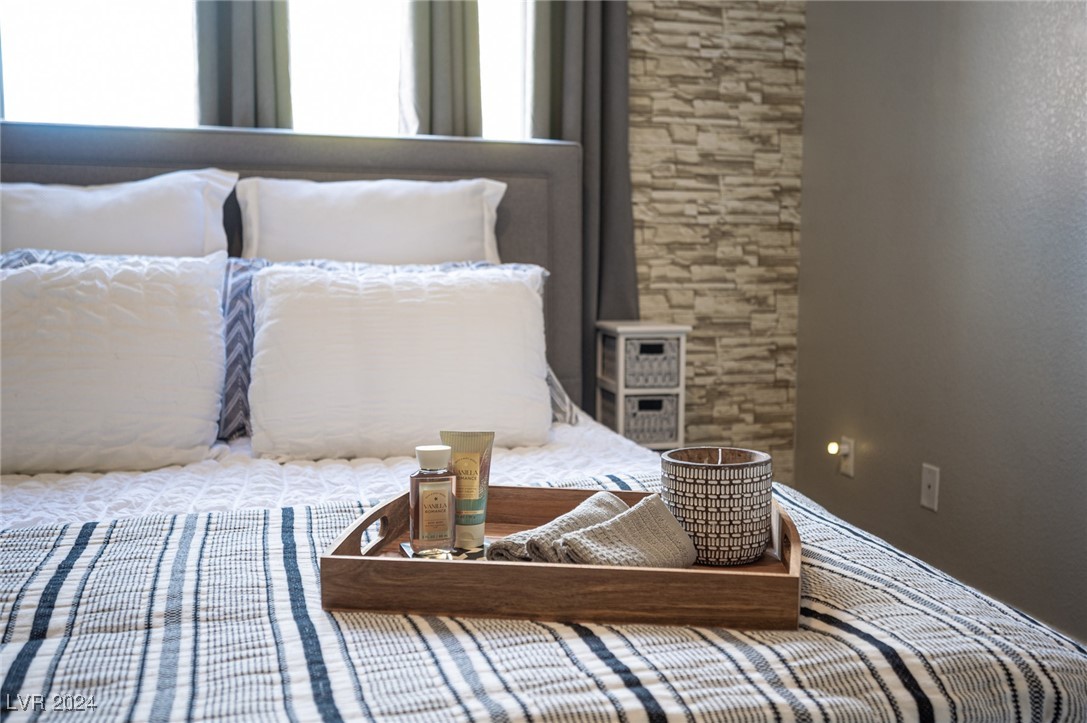 340 Autumn Palace Court Property Photo 45