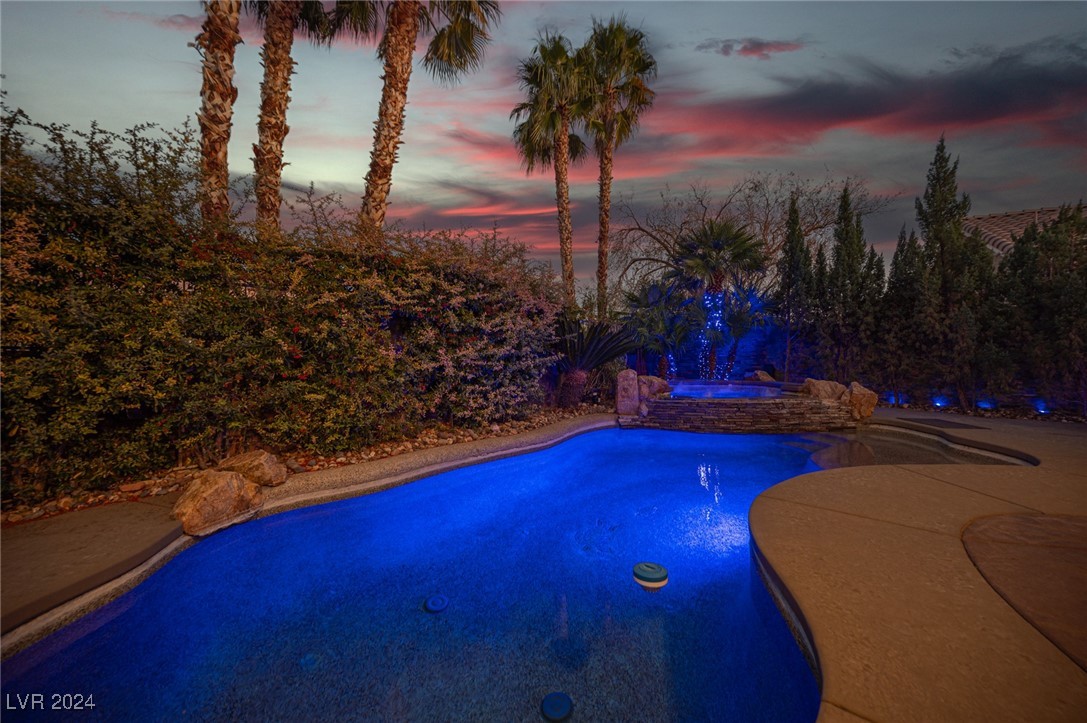 340 Autumn Palace Court Property Photo 61