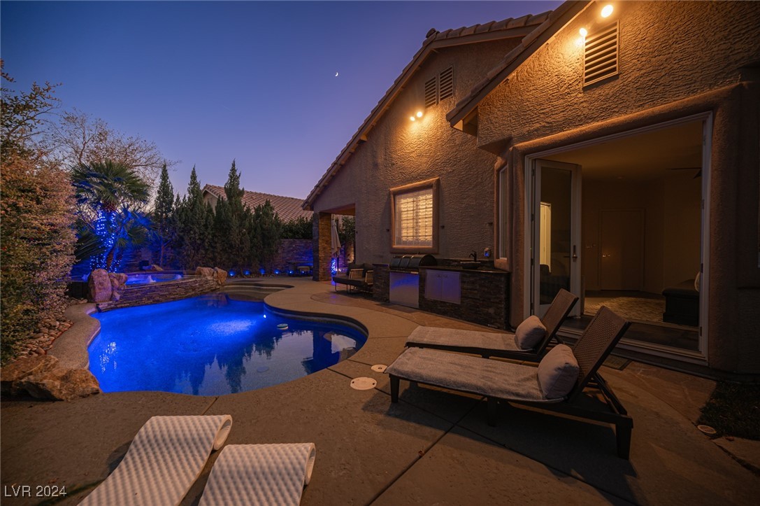 340 Autumn Palace Court Property Photo 63