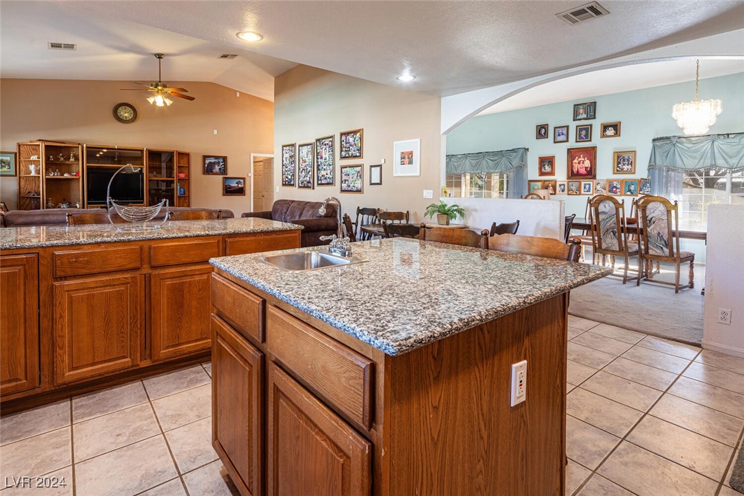 10140 West Tropical Parkway Property Photo 8