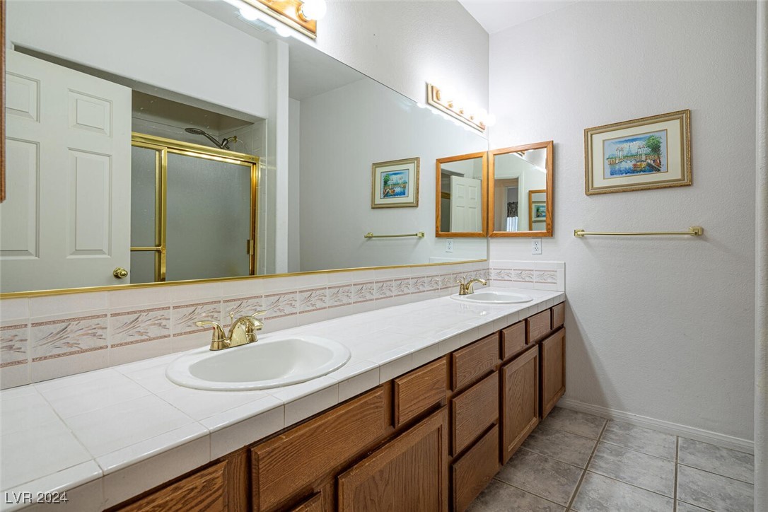 10140 West Tropical Parkway Property Photo 11