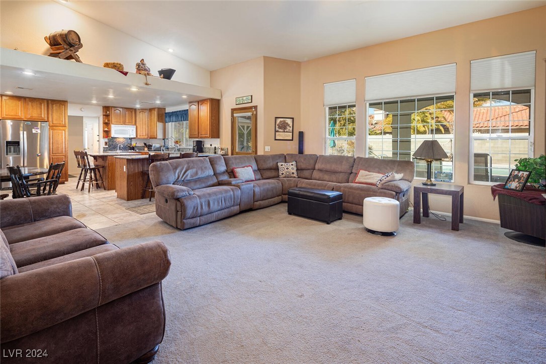 10140 West Tropical Parkway Property Photo 24