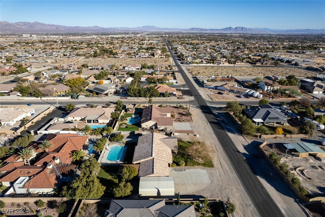 10140 West Tropical Parkway Property Photo 43