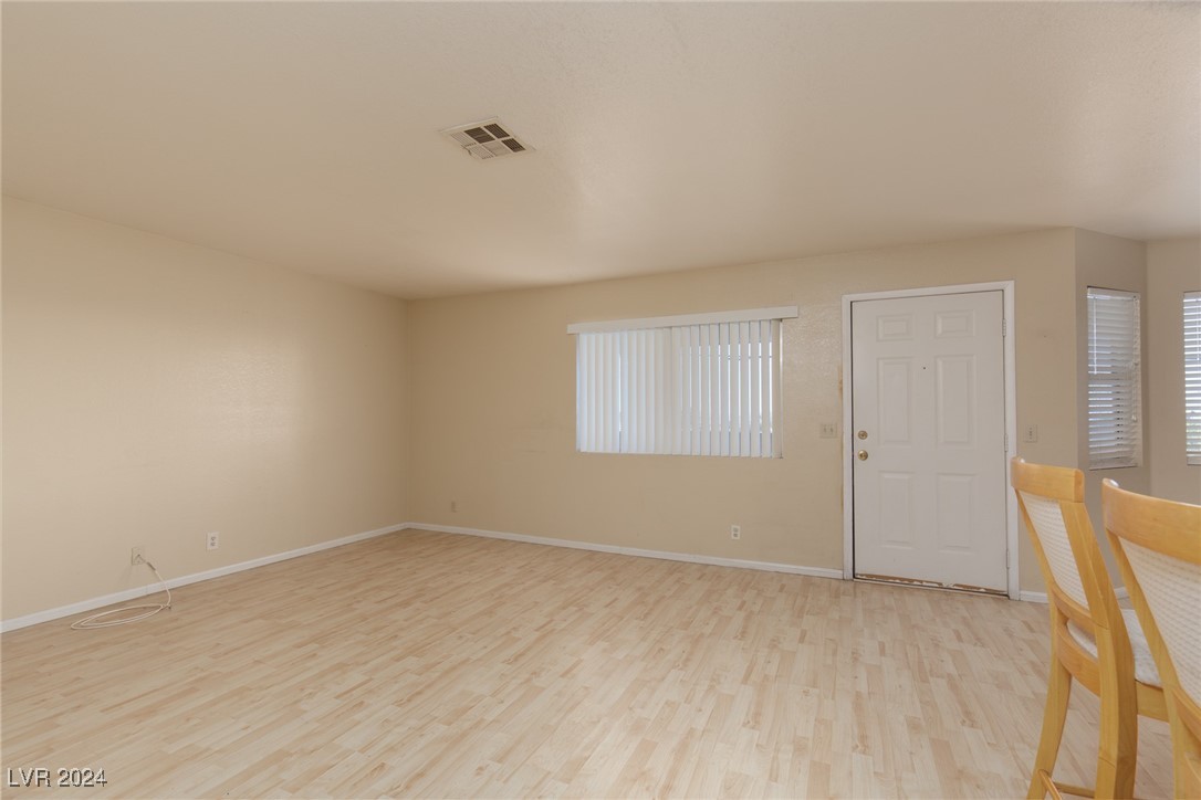 304 South Buffalo Drive 201 Property Photo 5