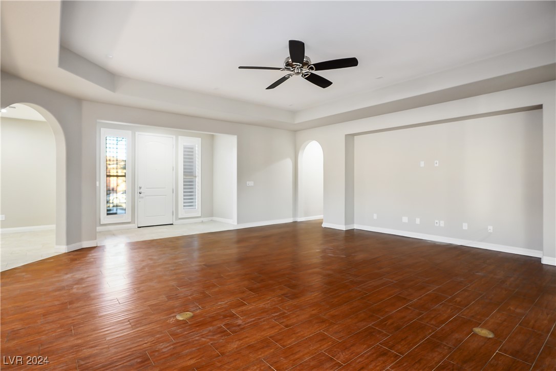 8243 Twin Rock Court Property Photo 4