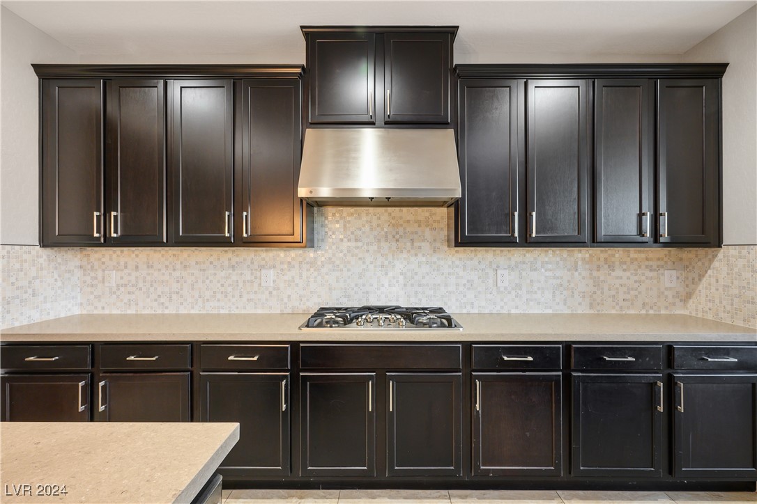 8243 Twin Rock Court Property Photo 8