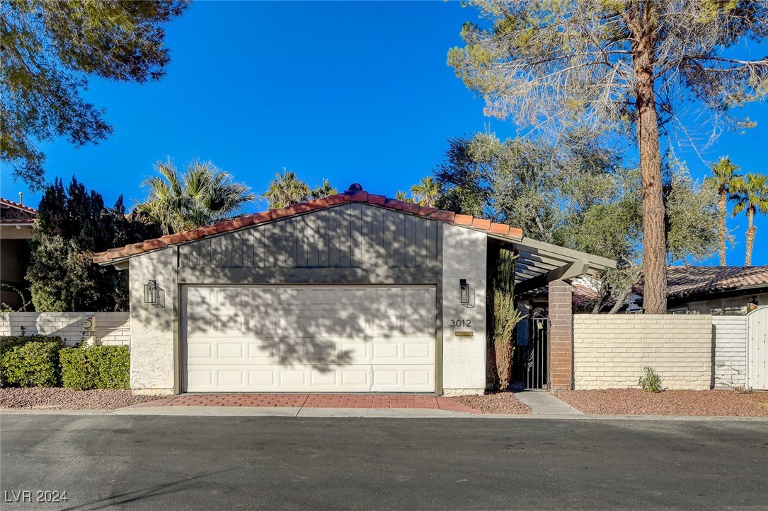 3012 Plaza De Rosa Property Photo 1