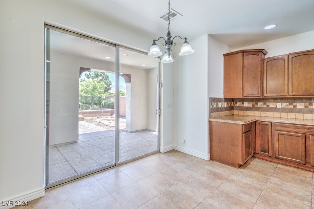 5396 Splendido Avenue Property Photo 18