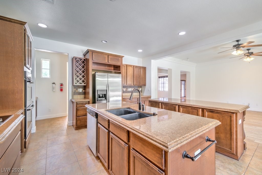 5396 Splendido Avenue Property Photo 19