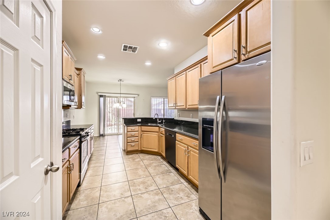3306 American Mustang Court Property Photo 12