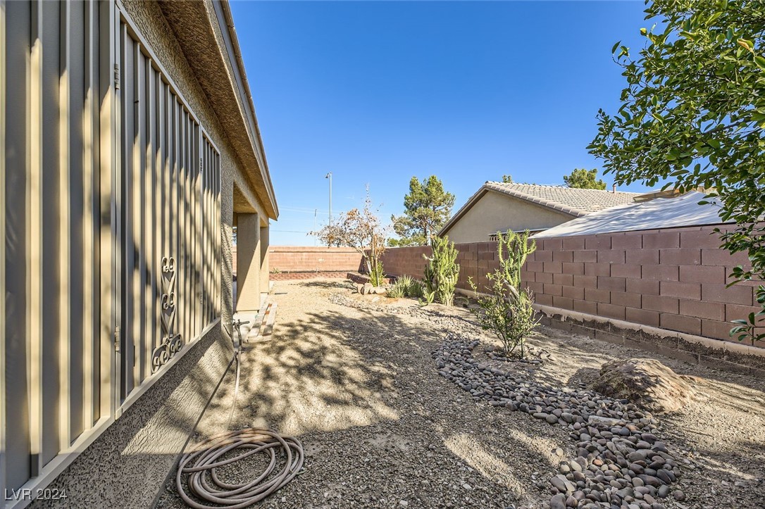 3306 American Mustang Court Property Photo 23