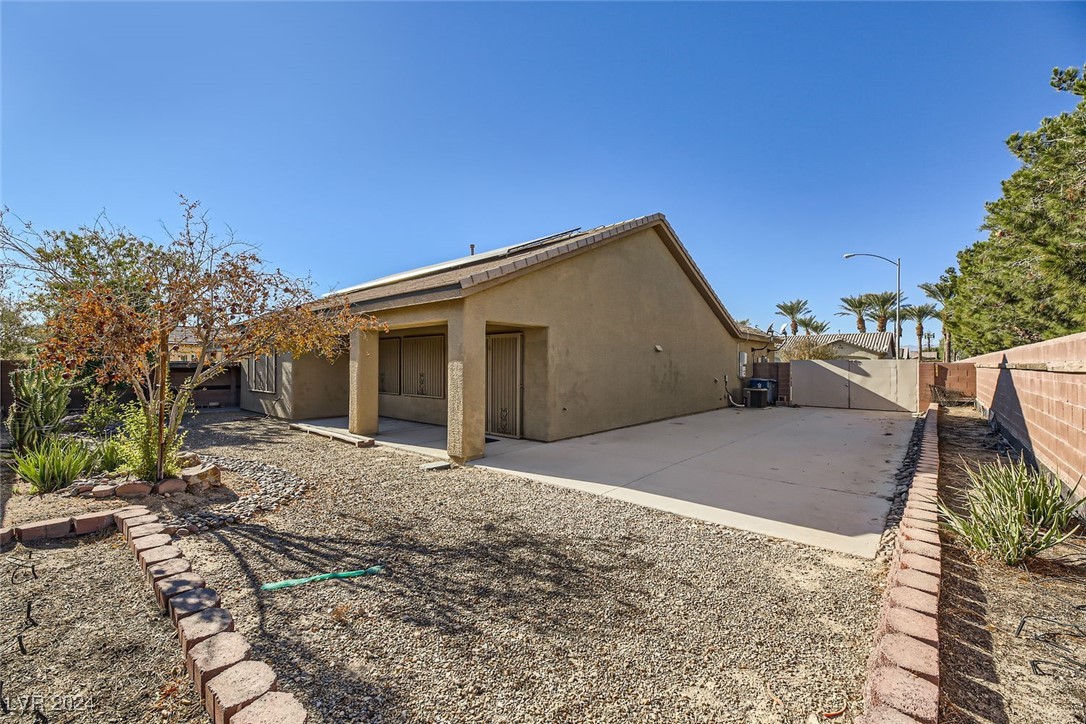 3306 American Mustang Court Property Photo 24