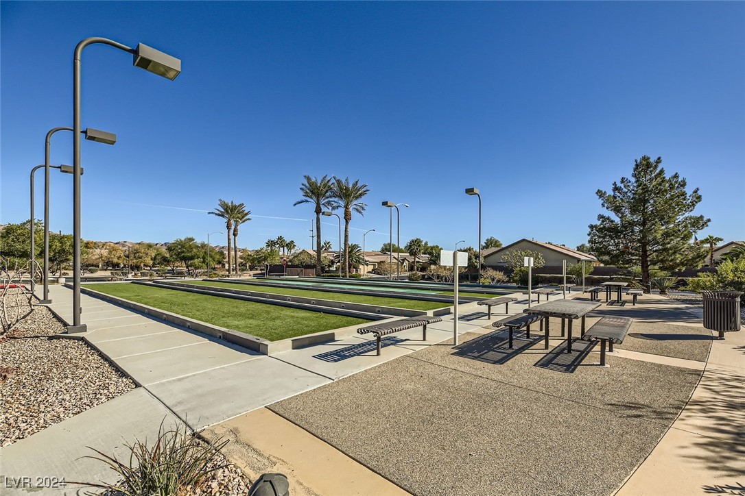 3306 American Mustang Court Property Photo 32