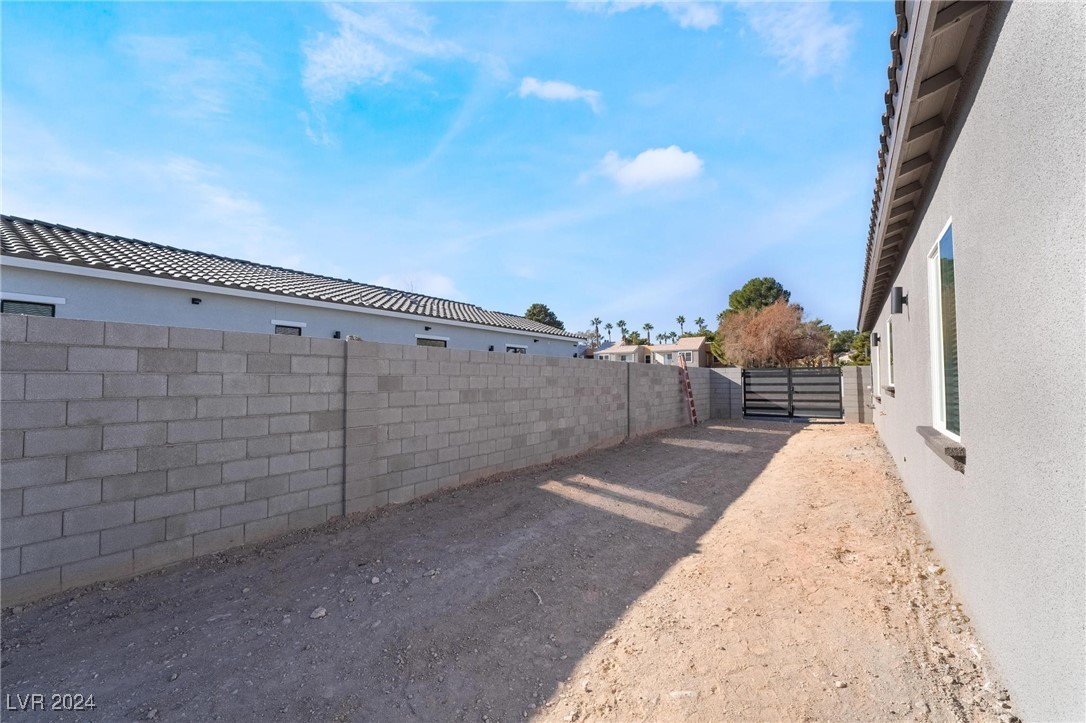 60 Pecos Street Property Photo 26