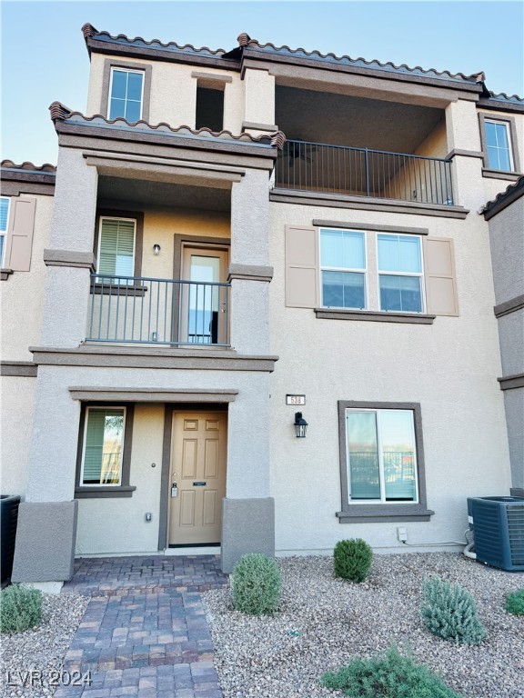 538 Ylang Place Property Photo 1