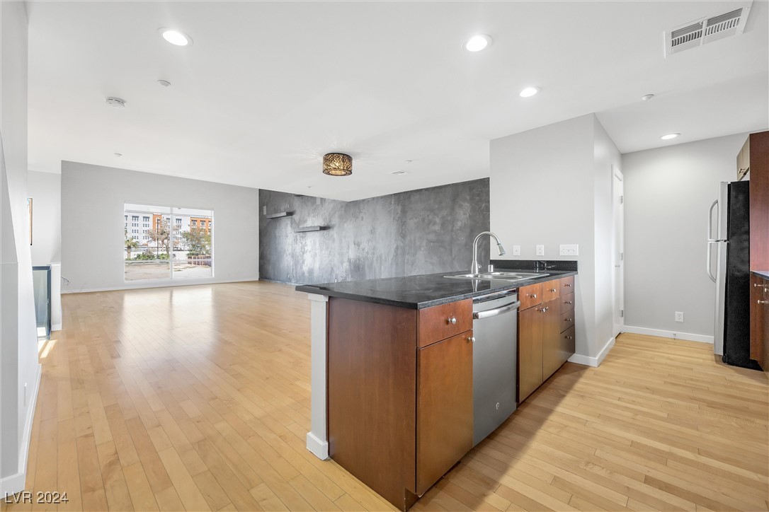 129 South 11th Street Property Photo 1