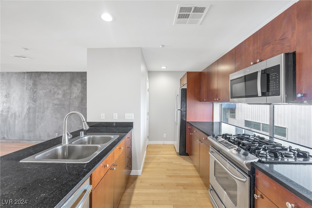 129 South 11th Street Property Photo 2