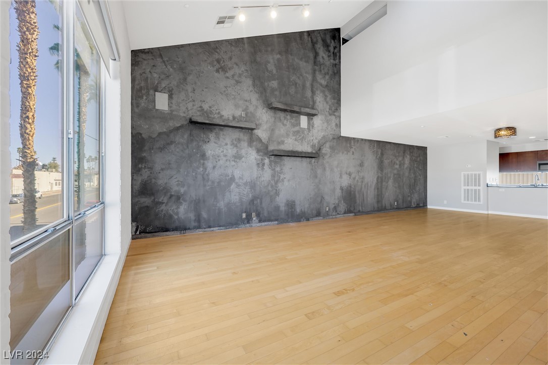 129 South 11th Street Property Photo 4