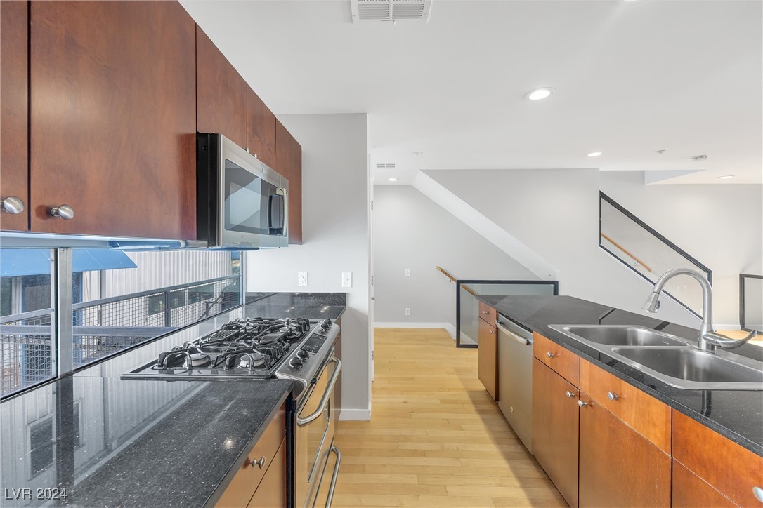 129 South 11th Street Property Photo 12