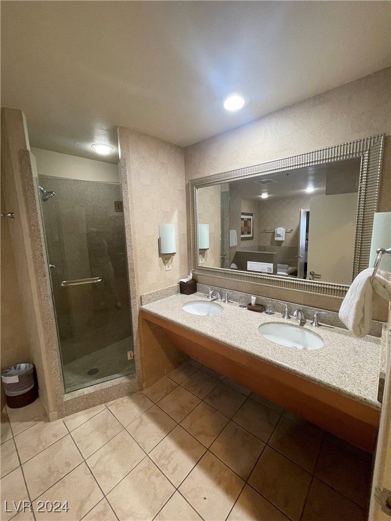 211 East Flamingo Road 614 Property Photo 19