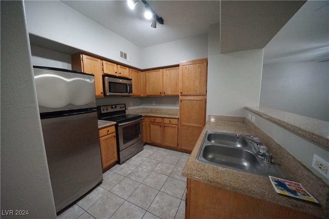 7255 West Sunset Road 1121 Property Photo 19