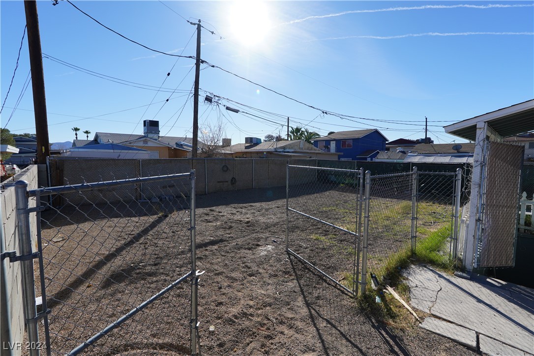 1934 Stanford Street Property Photo 29