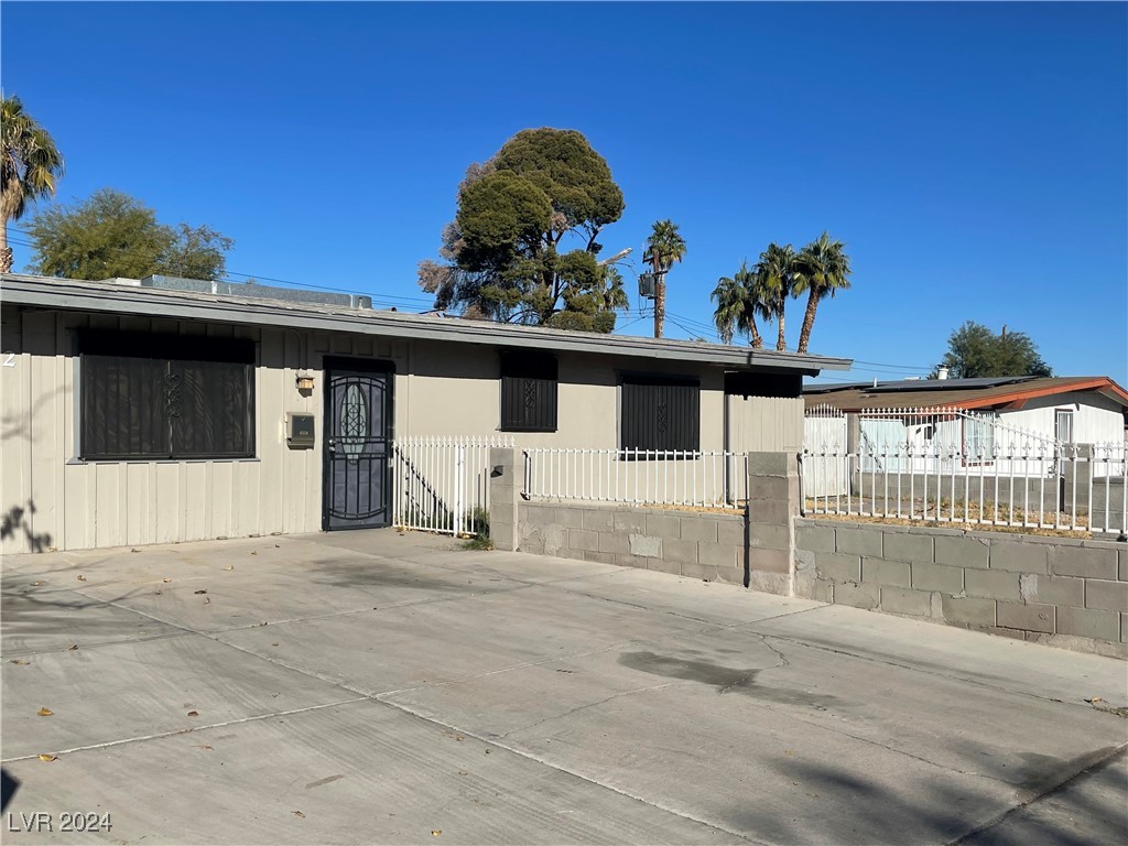 1812 Ryan Avenue Property Photo 3