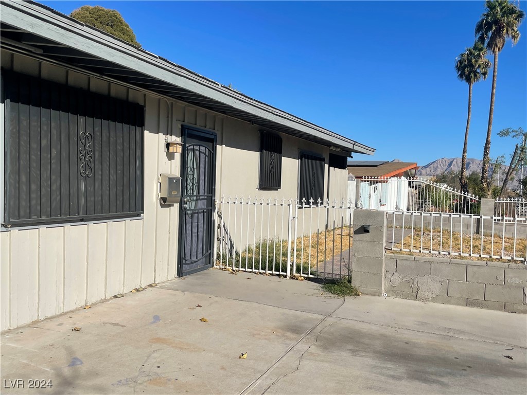 1812 Ryan Avenue Property Photo 4