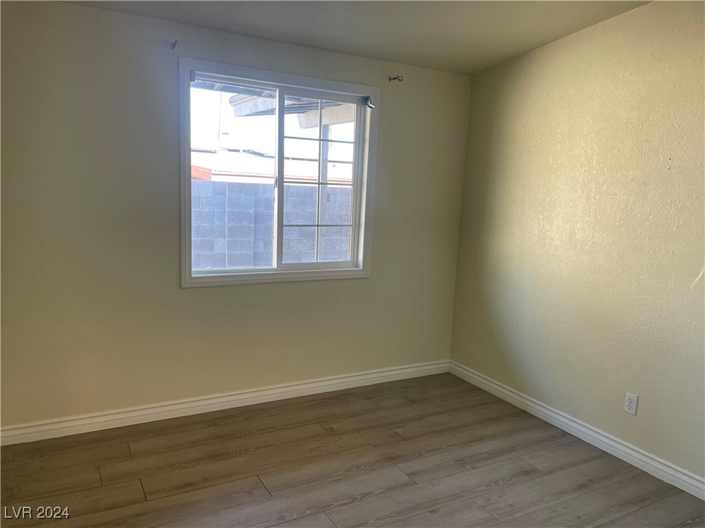 1812 Ryan Avenue Property Photo 17
