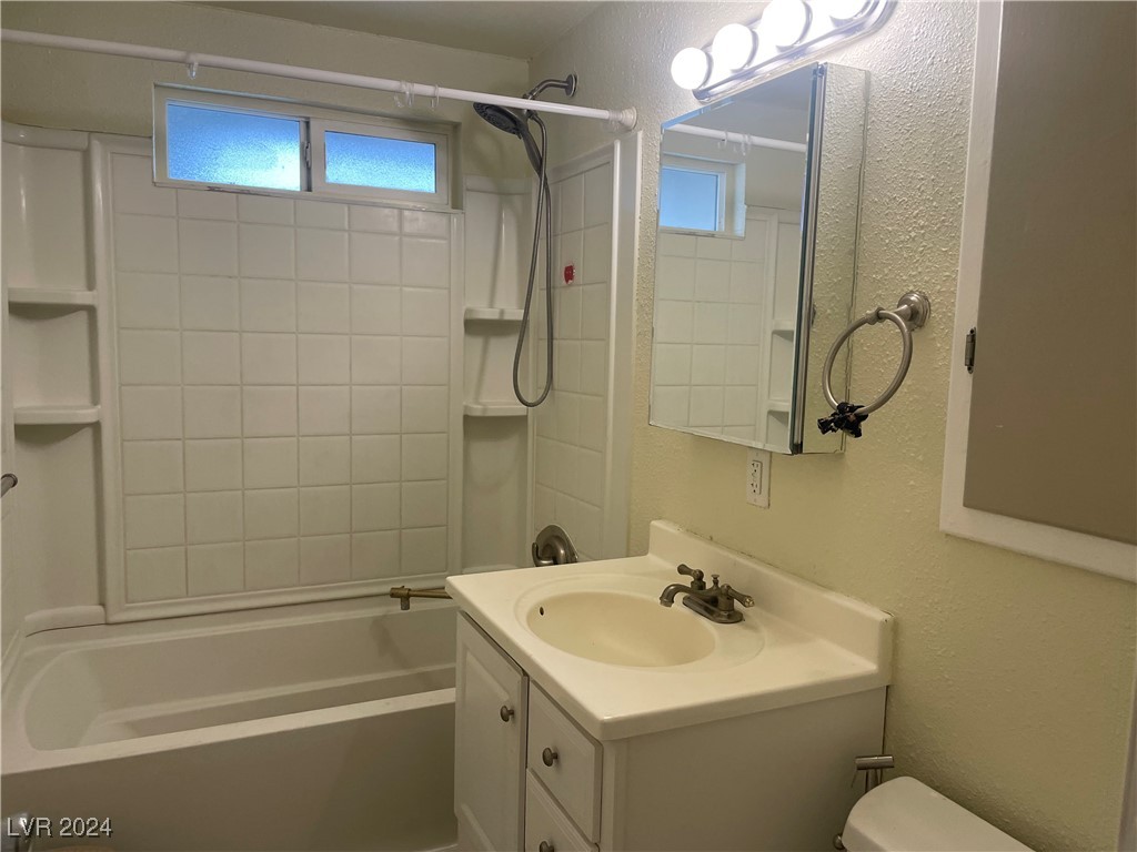 1812 Ryan Avenue Property Photo 27