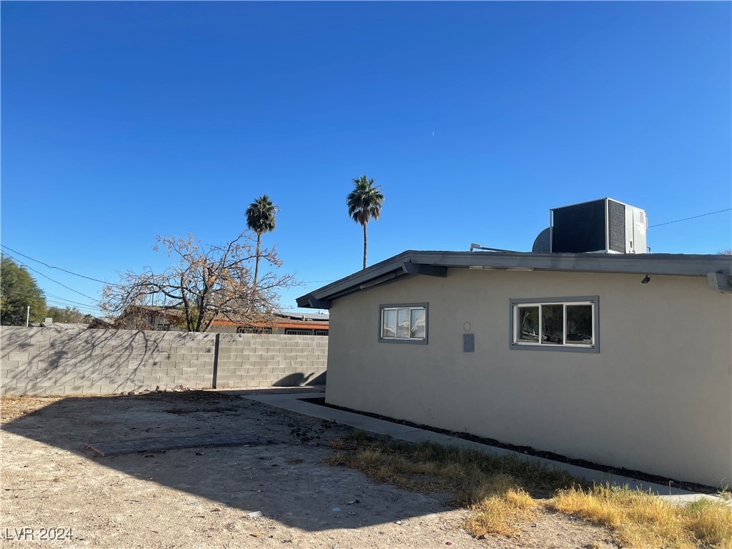 1812 Ryan Avenue Property Photo 37