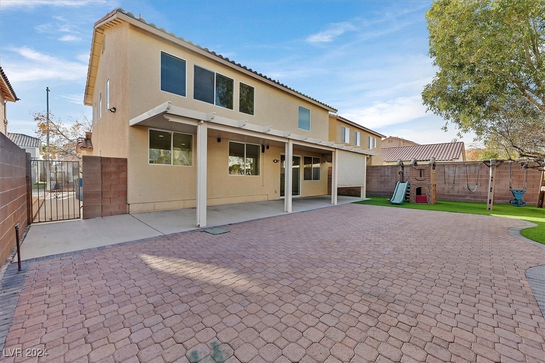 9570 Newton Grove Court Property Photo 7