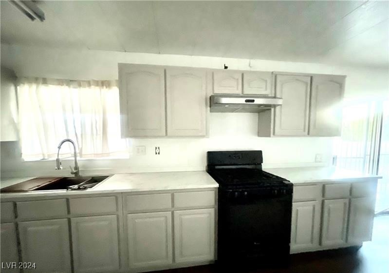 4217 Jasper Avenue Property Photo 7
