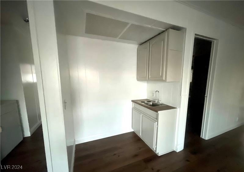 4217 Jasper Avenue Property Photo 10