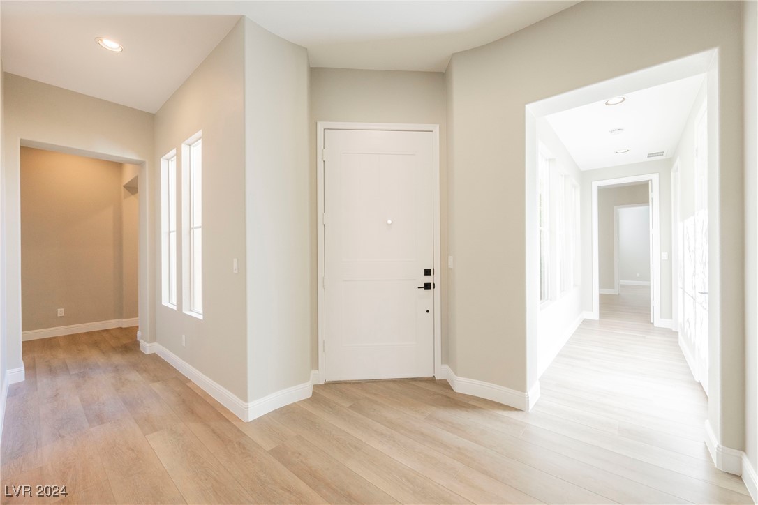 2824 Evening Rock Street Property Photo 7