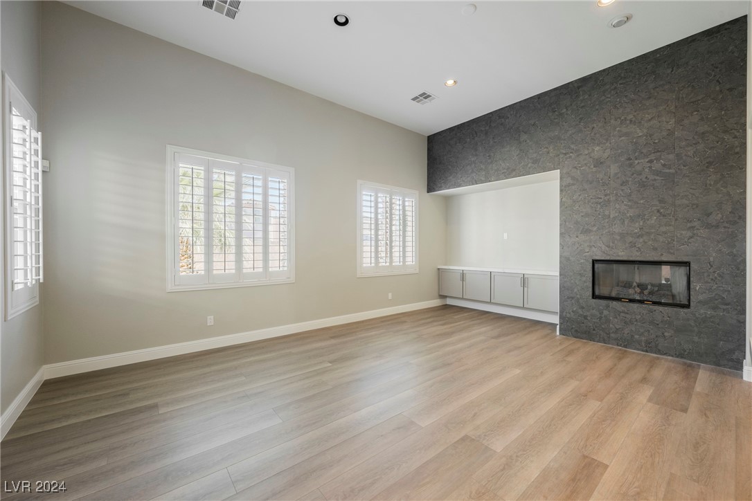 2824 Evening Rock Street Property Photo 15