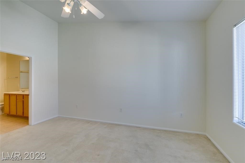 2305 West Horizon Ridge Parkway 2024 Property Photo 21