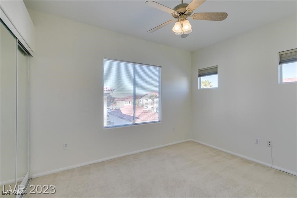 2305 West Horizon Ridge Parkway 2024 Property Photo 29